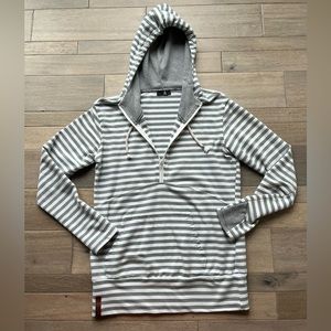 Ampersand Half Zip Hoodie-Size Medium